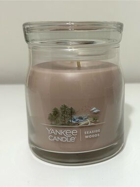 New Yankee Candle, Seaside Woods, 13 ounces